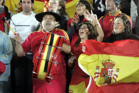 Trommelverbot für Spaniens Edelfan Manolo aufgehoben Trommelverbot für Spaniens Edelfan Manolo aufgehoben