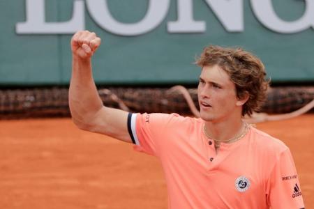 Zverev im Achtelfinale gegen Russen Chatschanow Zverev im Achtelfinale gegen Russen Chatschanow
