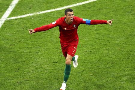 <p>Im Alleingang sorgte Ronaldo für das 3:3-Unentschieden gegen Spanien. Die Krönung seiner One-Man-Show war der brillante F...