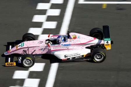 Sophia Flörsch steigt in die Formel 3 auf Sophia Flörsch steigt in die Formel 3 auf