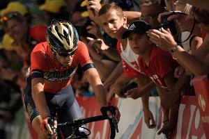 Nibali mit Verdacht auf Wirbelbruch im Krankenhaus