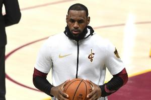 NBA-Star James eröffnet Schule