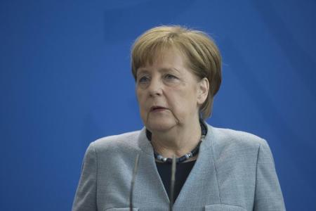 Bundeskanzlerin Merkel respektiert Özils Rücktritts-Entscheidung Bundeskanzlerin Merkel respektiert Özils Rücktritts-Entscheidung