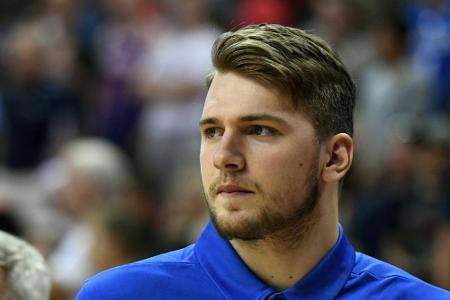 Juwel Doncic unterschreibt Rookie-Vertrag bei den Mavericks Juwel Doncic unterschreibt Rookie-Vertrag bei den Mavericks