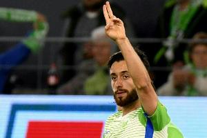 Malli bleibt in Wolfsburg