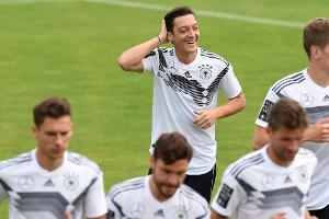 Nach WM-Aus: Özil genießt Urlaub in Griechenland
