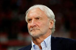 Völler hofft, dass Löw als Bundestrainer weitermacht