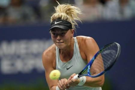 Witthöft ohne Chance gegen Serena Williams - Kerber letzte Deutsche in New York Witthöft ohne Chance gegen Serena Williams - Kerber letzte Deutsche in New York