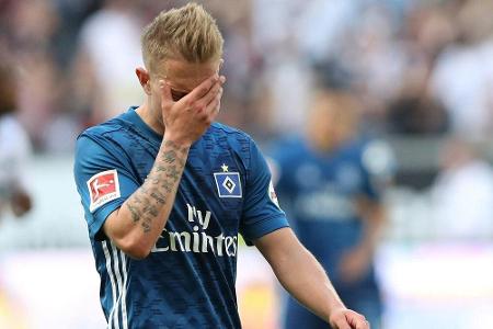 HSV verliert auch in der 2. Liga: Kiel schockt den Bundesliga-Absteiger HSV verliert auch in der 2. Liga: Kiel schockt den Bundesliga-Absteiger