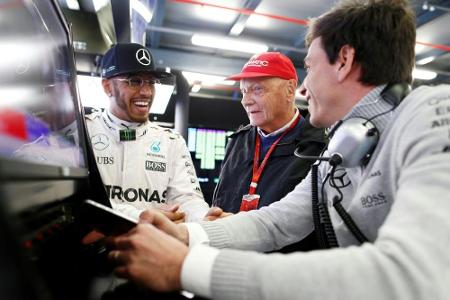 Hamilton und Wolff wünschen Lauda schnelle Genesung