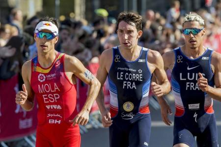 Sieg an Le Corre - Triathlet Schomburg überrascht als Zehnter Sieg an Le Corre - Triathlet Schomburg überrascht als Zehnter