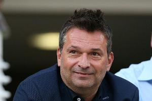 Schalke-Manager Heidel warnt vor "Amerikaner mit dem großen Geldkoffer"