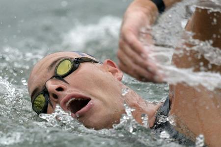 Kanalmarathon als Schwimmer: Olympiasieger van der Weijden gibt auf