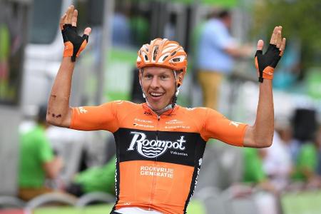 BinckBank Tour: Ausreißer van der Hoorn gewinnt dritte Etappe BinckBank Tour: Ausreißer van der Hoorn gewinnt dritte Etappe