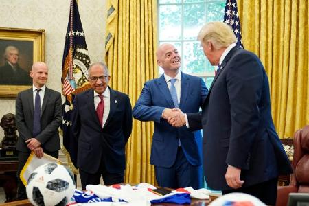 Trump empfängt Infantino: Rote Karte im Weißen Haus