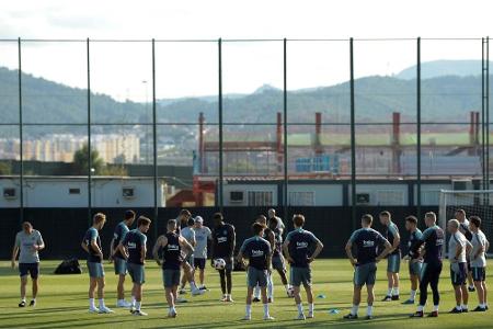 Supercup: Sevilla droht mit Beschwerde vor Duell mit Barca Supercup: Sevilla droht mit Beschwerde vor Duell mit Barca
