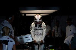 Hamilton holt Pole Position in Suzuka, Vettel nur Neunter