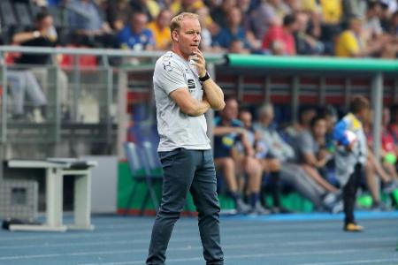 Trainertausch in Braunschweig: Ex-Gladbacher Schubert ersetzt Pedersen Trainertausch in Braunschweig: Ex-Gladbacher Schubert ersetzt Pedersen