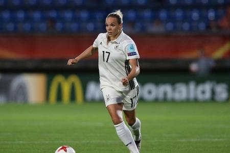 Kreuzbandriss bei Leverkusens Nationalspielerin Kerschowski Kreuzbandriss bei Leverkusens Nationalspielerin Kerschowski