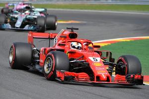Hamilton hängt Vettel ab - Verstappen glänzt