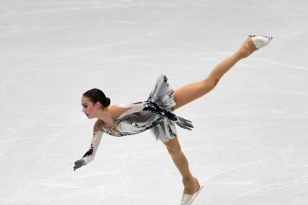 Eiskunstlauf-Olympiasiegerin Sagitowa gewinnt Nebelhorn Trophy Eiskunstlauf-Olympiasiegerin Sagitowa gewinnt Nebelhorn Trophy