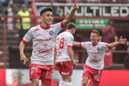 Nicólas González (Argentinos Juniors → VfB Stuttgart, 8,5 Millionen Euro)