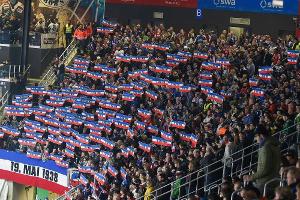 Eishockey: Düsseldorf bleibt Tabellenführer, Mannheim patzt