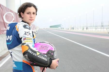 Carrasco erste Motorrad-Weltmeisterin auf der Straße
