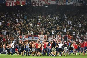 Belgrad nach Strafe in Paris und Liverpool ohne Fans