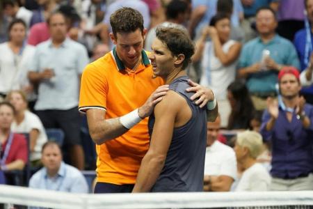 Del Potro nach Nadals Aufgabe zurück im Finale - Djokovic zieht souverän nach