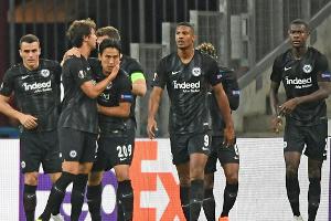 Zehn Frankfurter gewinnen Geisterspiel in Marseille