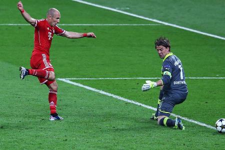 2013 verhindert der FC Bayern einen weiteren Meilenstein. Im ersten rein deutschen Finale der Champions League zwingt der de...
