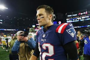 NFL: Brady besiegt Rodgers, erste Niederlage der Rams - kurioser Handy-Jubel