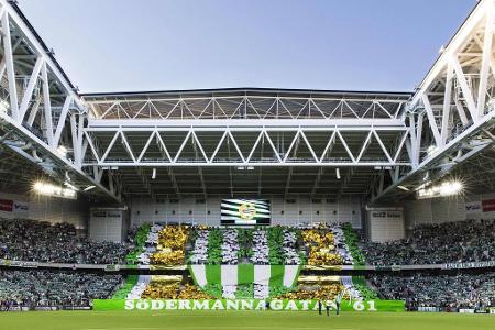 Die Fans des schwedischen Klubs Hammarby begrüßen ihr Team am 28. August 2015 mit dieser Choreo.