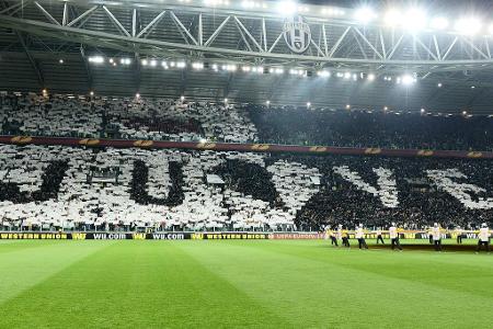 Die Liebe der Juve-Fans zu ihrer alten Dame ebbt wohl niemals ab. Auch nicht nach dem Ausscheiden in Europa League gegen Ben...