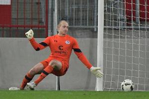 St. Pauli verlängert mit Torwart Brodersen