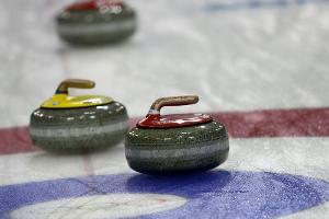 Beide Curling-Teams trotz Niederlagen im EM-Halbfinale