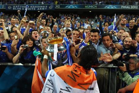Den Gipfel des Erfolges seiner Chelsea-Zeit feiert Drogba im Jahr 2012 durch den Gewinn der Champions League. Maßgeblichen B...
