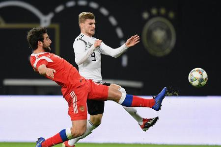 Im heimischen Stadion blieb der Leipziger über weite Strecken blass und als Einziger des Dreiersturms ohne Torbeteiligung. L...