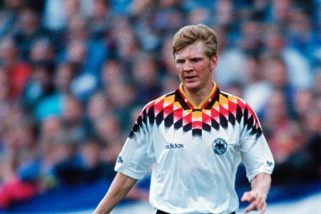 Sein größter Erfolg mit der deutschen Nationalmannschaft war der zweite Platz bei der Europameisterschaft im Jahre 1992.