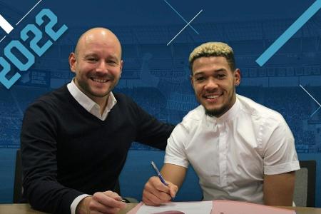Hoffenheim verlängert Vertrag mit Joelinton bis 2022 Hoffenheim verlängert Vertrag mit Joelinton bis 2022
