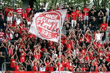 Wegen Fanverhalten: Hallescher FC muss Geldstrafe zahlen Wegen Fanverhalten: Hallescher FC muss Geldstrafe zahlen