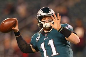 Lange Pause: Eagles-Quarterback Wentz erleidet Wirbelfraktur
