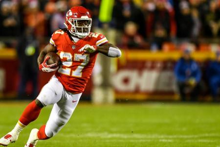 Nach Gewaltvideo: Kansas City Chiefs trennen sich von Star-Runningback Hunt Nach Gewaltvideo: Kansas City Chiefs trennen sich von Star-Runningback Hunt