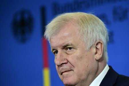 Innenminister Seehofer für Olympiabewerbung - Kritik an IOC und WADA Innenminister Seehofer für Olympiabewerbung - Kritik an IOC und WADA