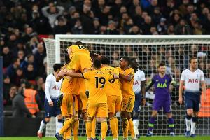 Liverpool-Jäger Tottenham patzt im Meisterkampf