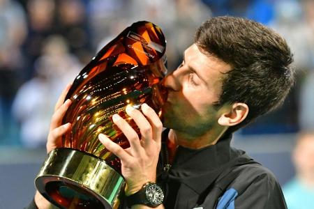 Djokovic gewinnt Einladungsturnier in Abu Dhabi
