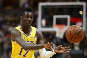 Basketball: Bonga mit Kurzeinsatz im Test gegen Warriors