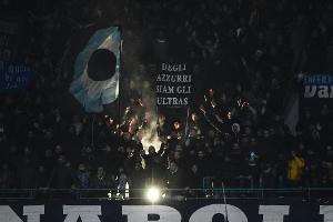 Inter-Fan kommt bei Autounfall ums Leben - Vier Neapel-Anhänger bei Krawallen verletzt