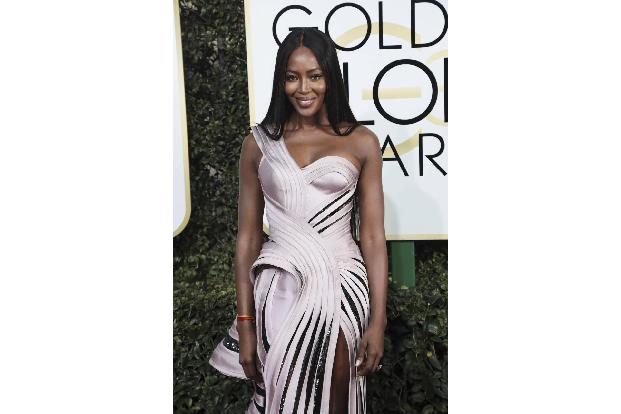 04 Naomi httpinstagram.comiamnaomicampbell 10354539_365721763590464_1841078166_n.jpg